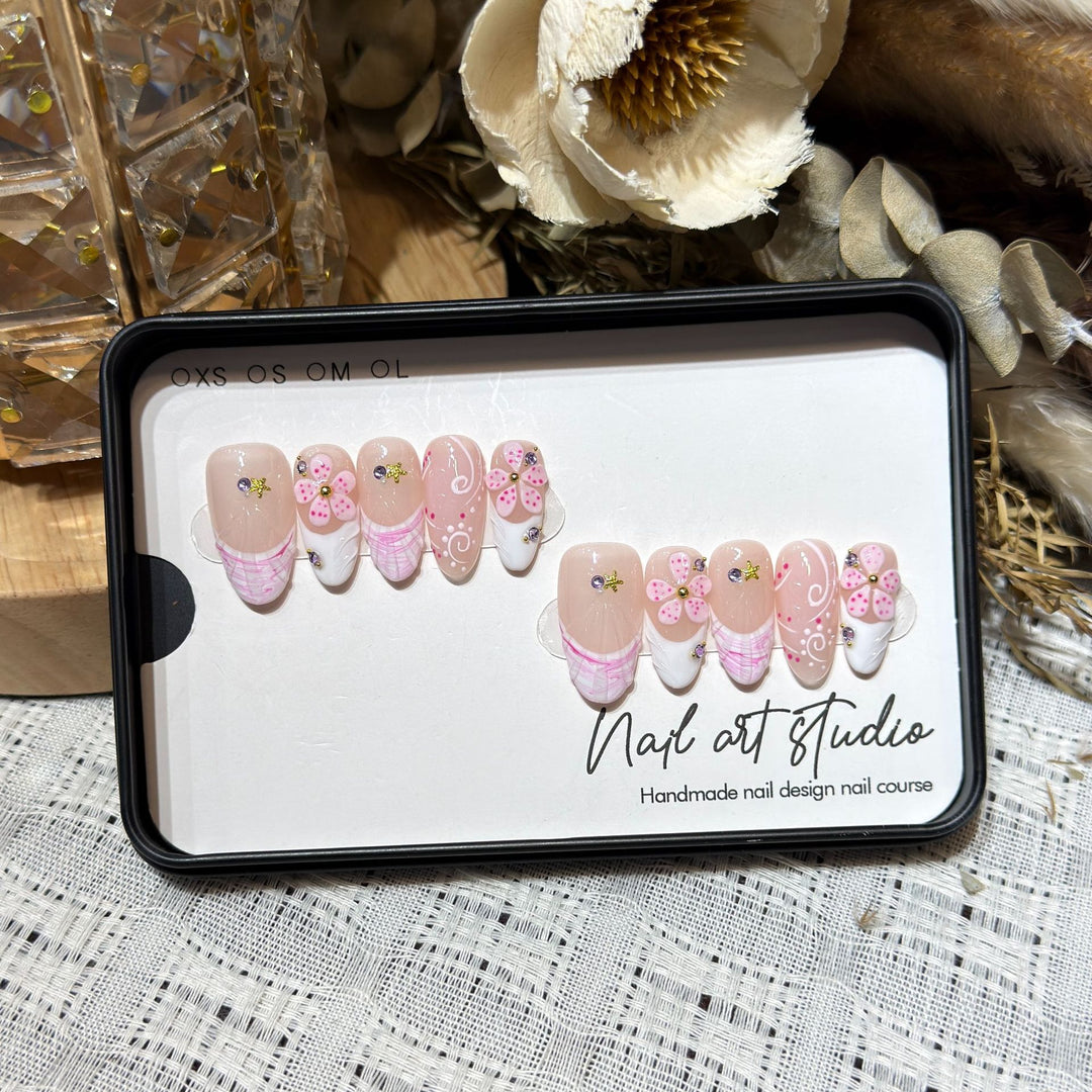 Handmade Floral Press-On Nail Set Stornfield 1788224057