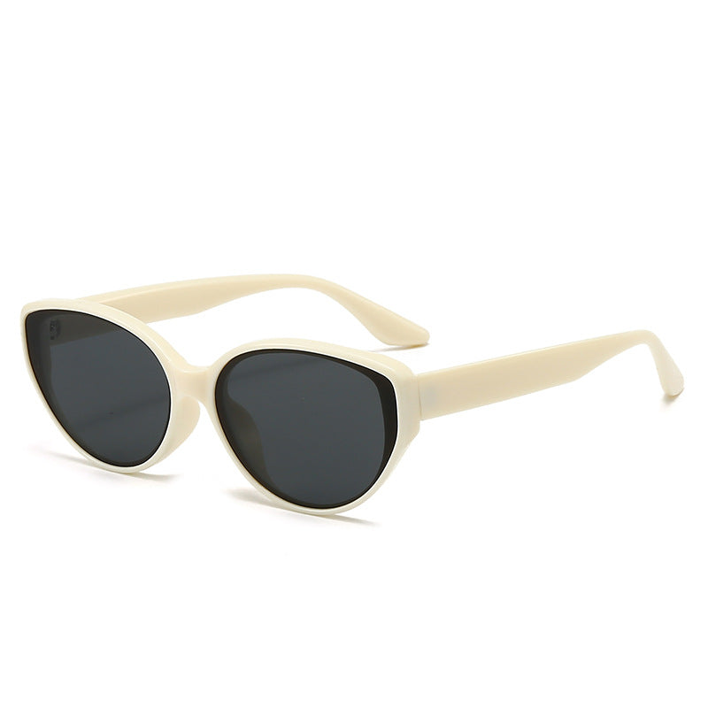 Retro-Inspired Cat-Eye Sunglasses