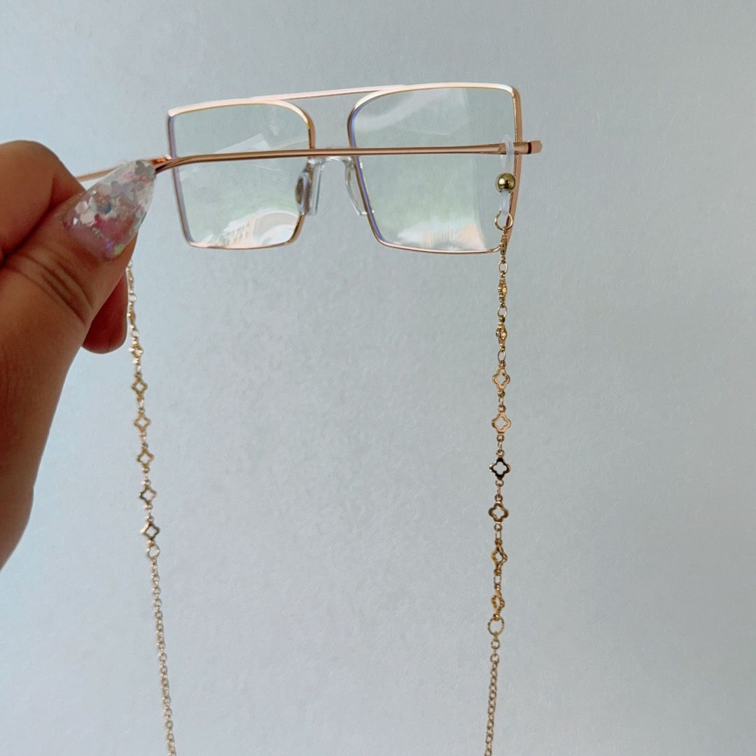 Multi-Functional Eyewear Chain Stornfield