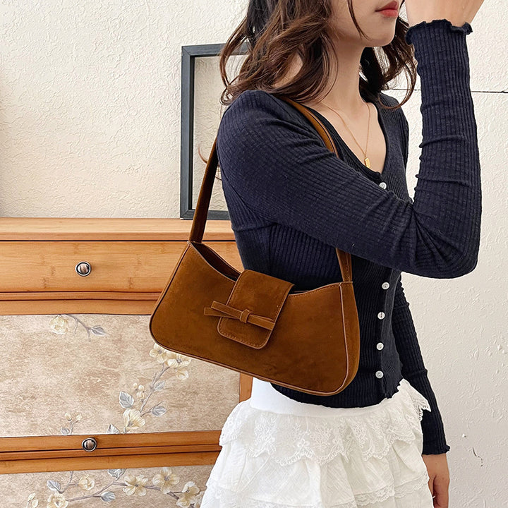 Elegant Bow-Detail Velvet Handbag Stornfield
