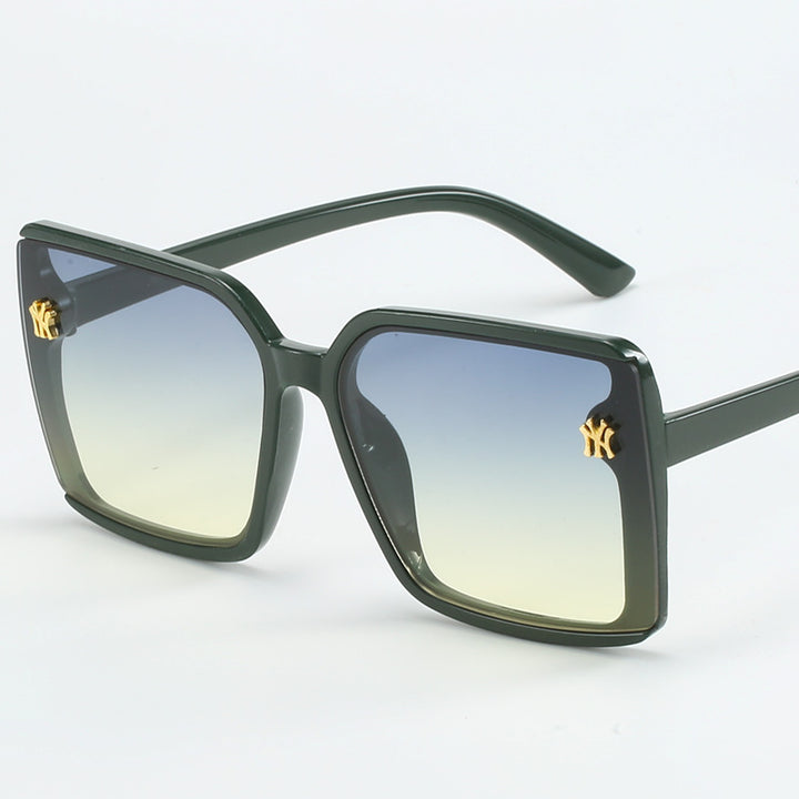 Women's Oversized Sunglasses with Elegant Lenses Stornfield