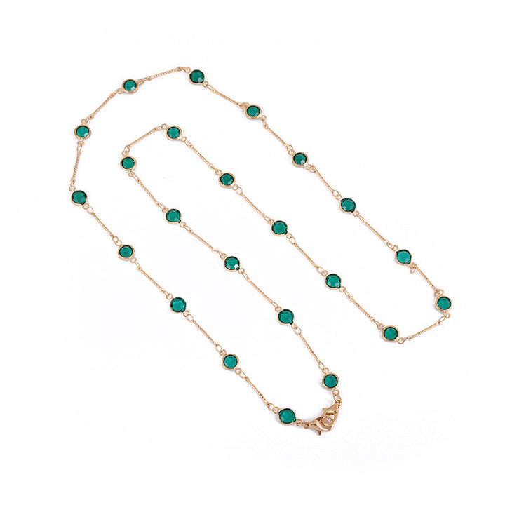 Elegant jewelry holder chain with onyx beads Stornfield