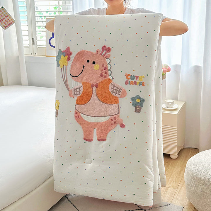Children's quilt with appliquéd cat embroidery and hypoallergenic filling