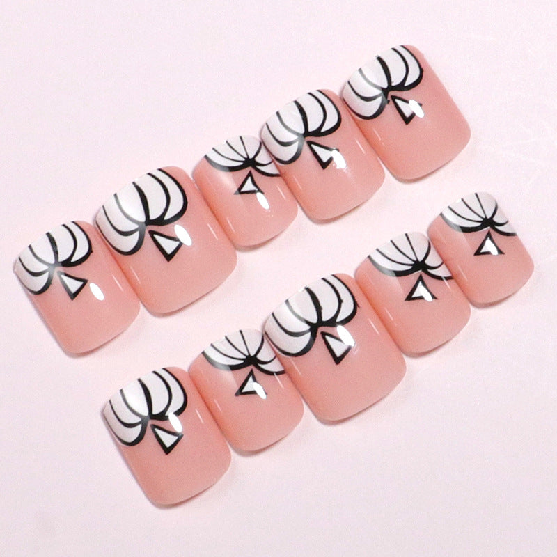 Artistic Halloween-Themed Press-On Nail Set Stornfield 1787225300