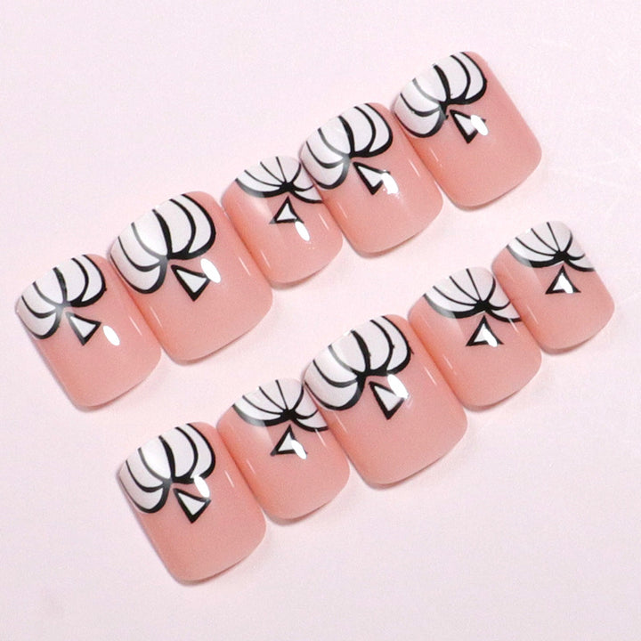 Artistic Halloween-Themed Press-On Nail Set Stornfield 1787225300