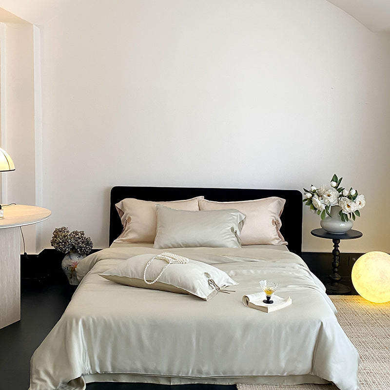 Luxury Satin Bedding Set with Duvet Cover Pillowcases and Fitted Sheet