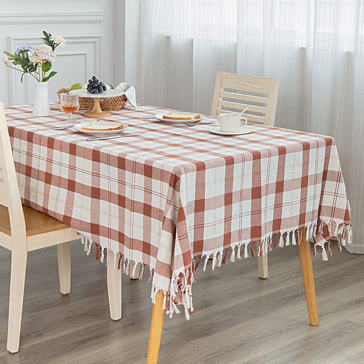 Rectangular linen-look tablecloth in check pattern with fringed border