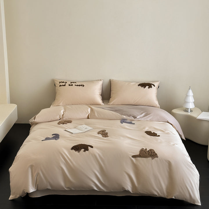 Embroidered Satin-Feel Duvet Cover Set with Cozy Animal Appliqués