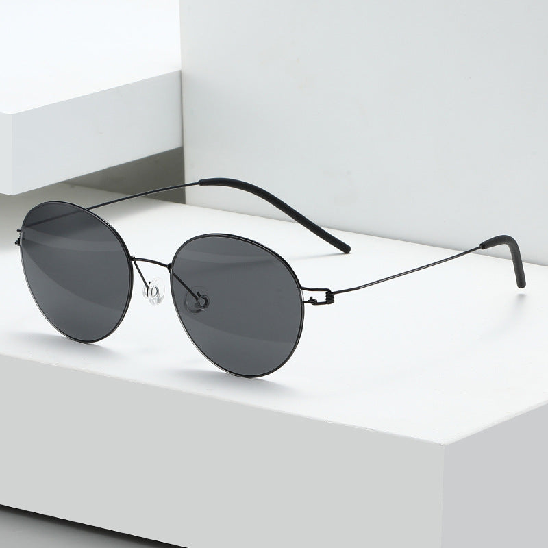 Women round sunglasses with light metal frame and gradient lenses Stornfield