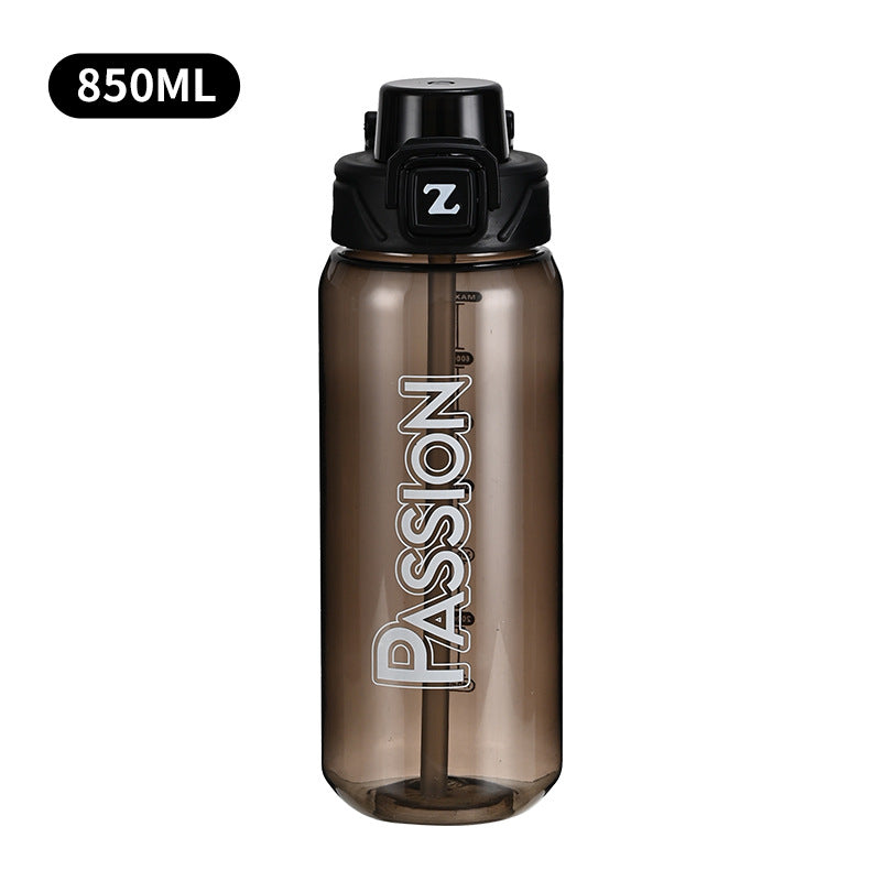 Ladies drinking bottle with integrated measuring system and flip-top closure Stornfield