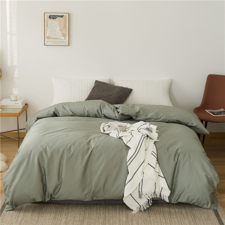 Bedding set made of cotton satin with a smooth, easy-care finish