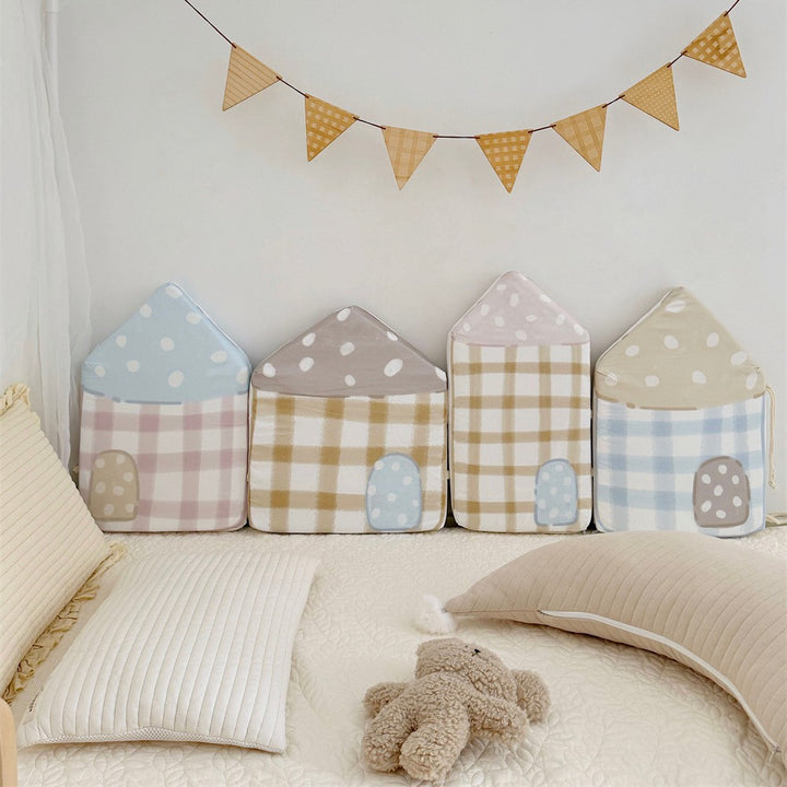 House-shaped seat and back cushions made of plush with checkered pattern