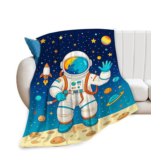 Fun Tropical Pineapple-Themed Fleece Throw Blanket