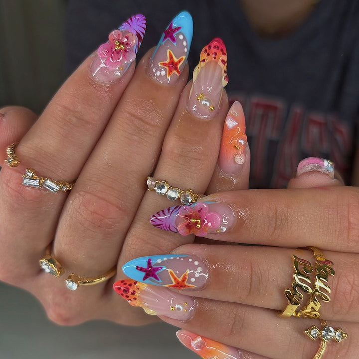 Artistic Tropical-Inspired Press-On Nail Art Stornfield