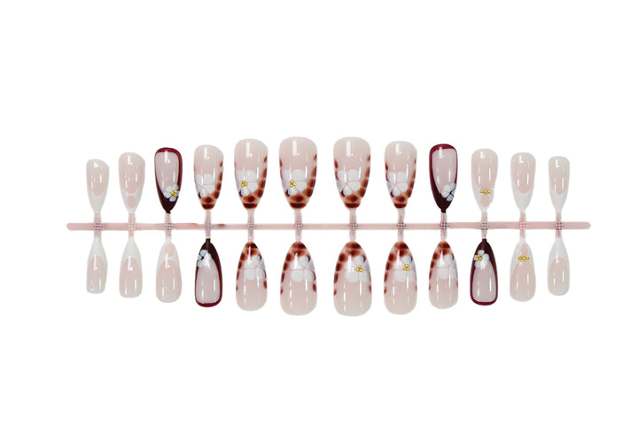Art nail set with elegant flower and ombré designs Stornfield