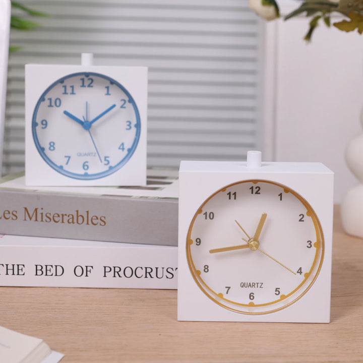 Quarz Alarm Clock in Modern Design Stornfield