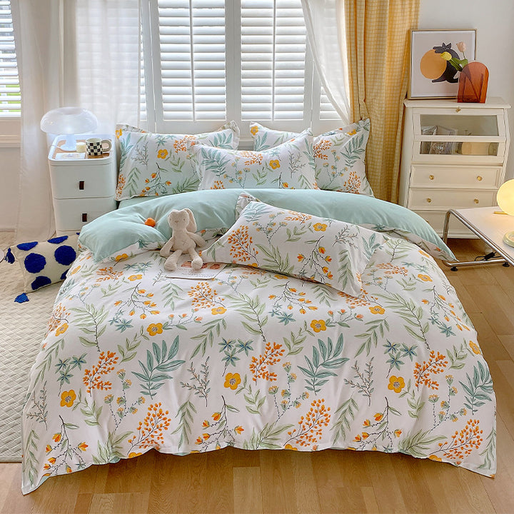 Whimsical Floral Pattern Bedding Set