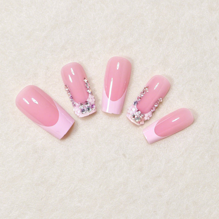 Elegant Floral Accent Press-On Nail Art Set Stornfield