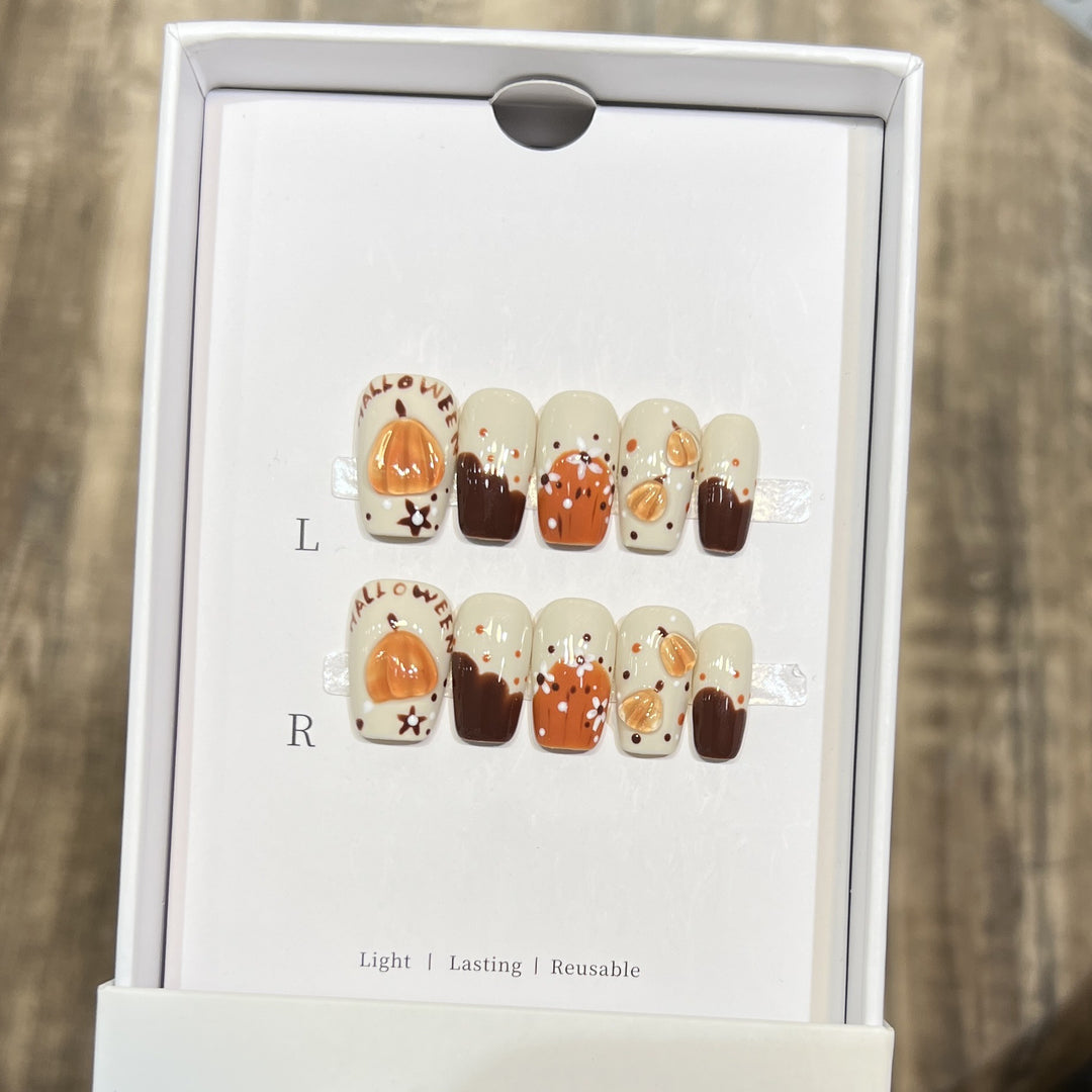 Artistic Press-On Nail Set with Unique Graphic Patterns Stornfield