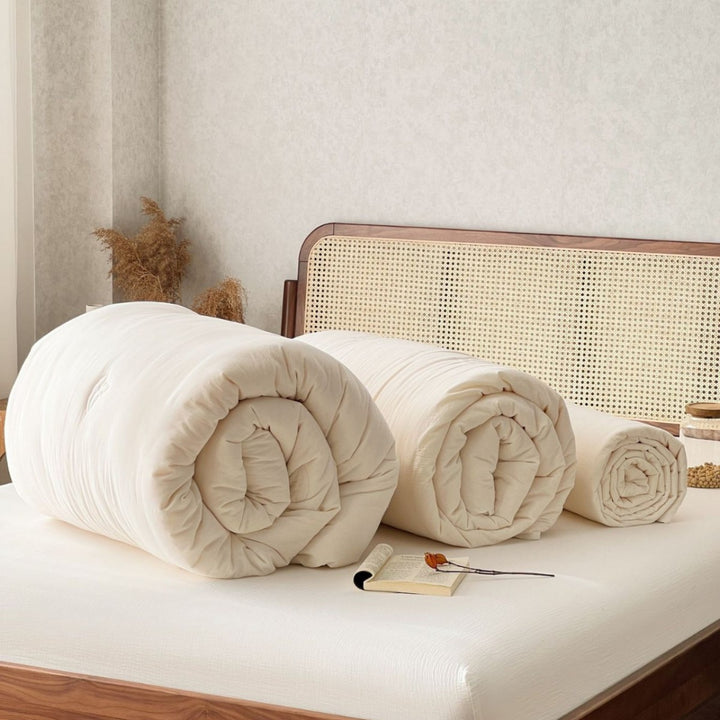 Rollable futon mattress made of cotton, space-saving & breathable
