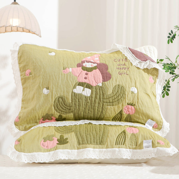 Women's pillow with charming elephant motif and delicate lace edge Stornfield