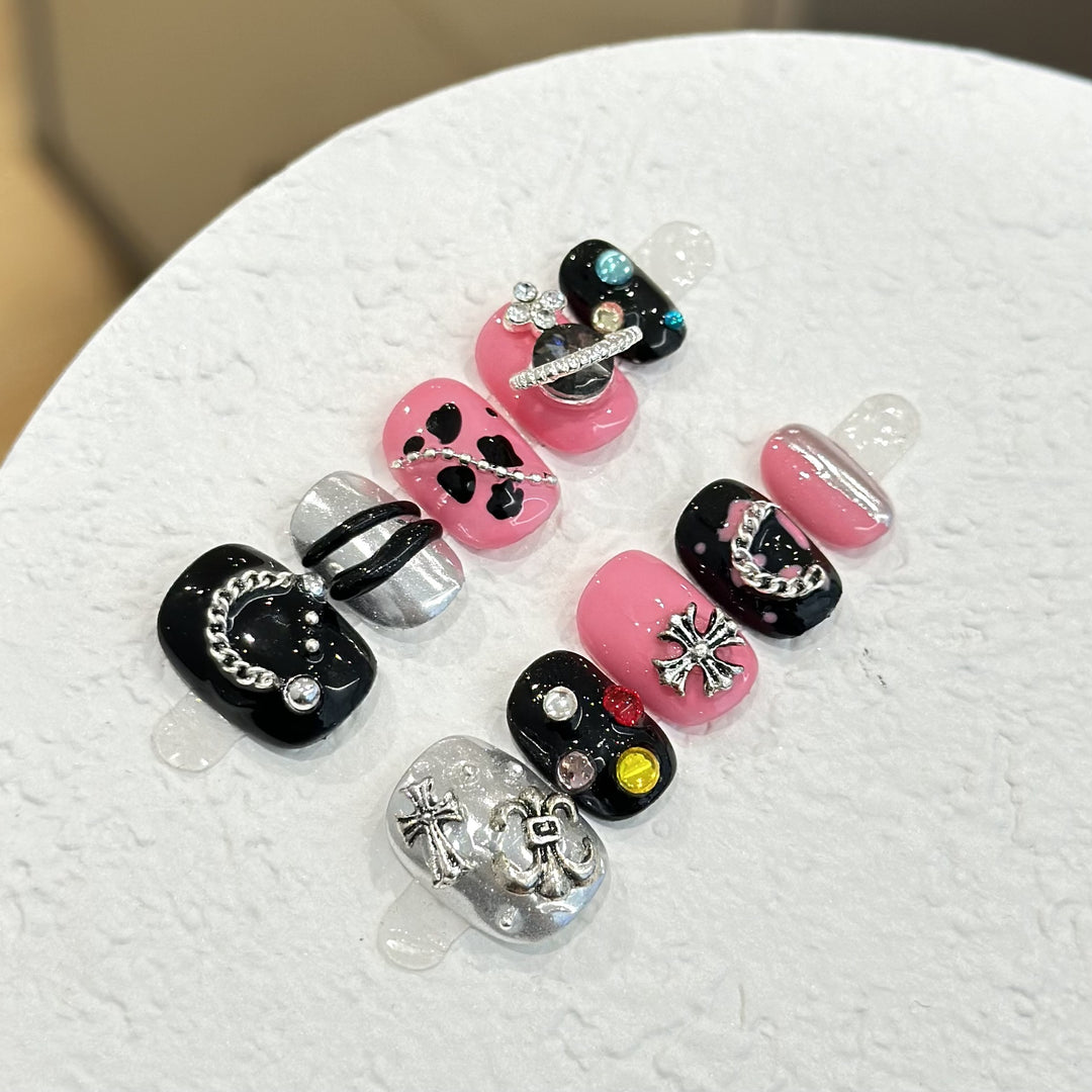 Artistic Press-On Nail Art Set with Unique 3D Accents