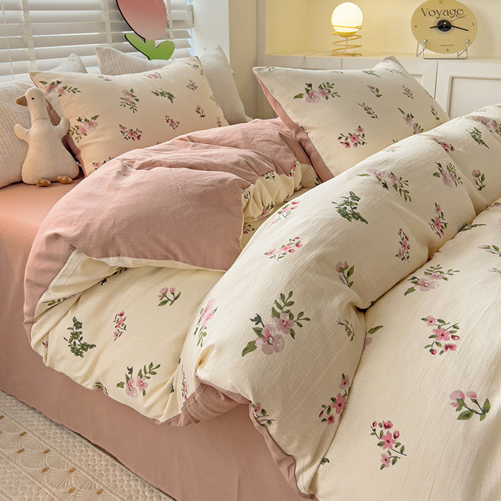 Floral Patterned Bedding Set