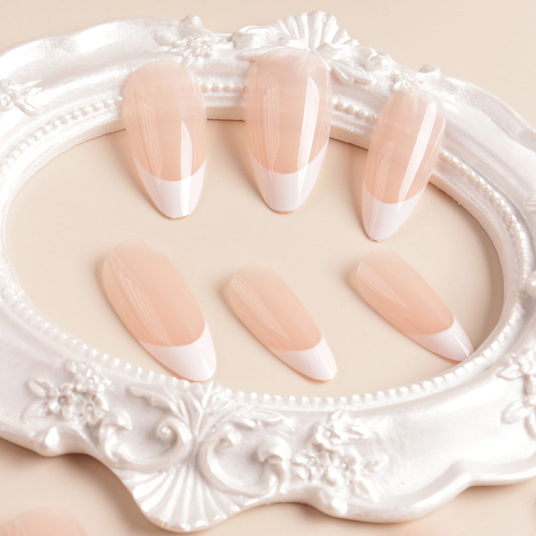 French Tip Nail Art Stornfield