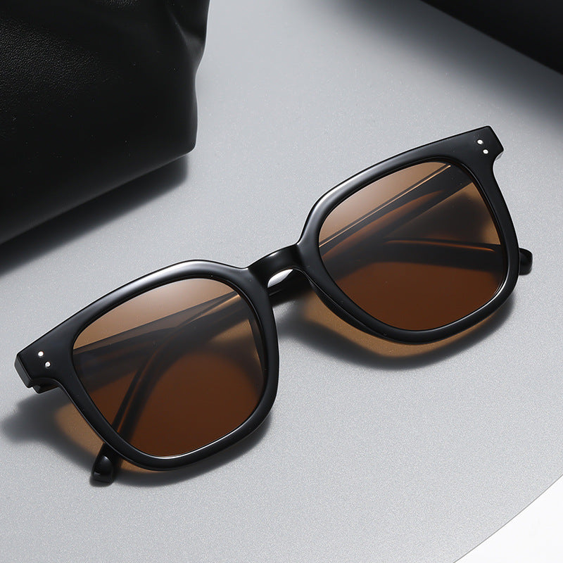 Women's retro-inspired square sunglasses Stornfield