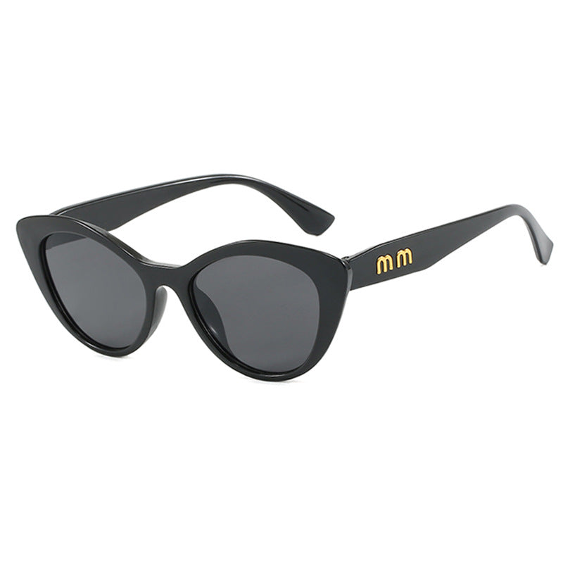 Ladies extravagant Cat-Eye sunglasses with protective UV filter Stornfield
