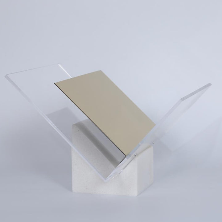Modern Transparent Acrylic Bookstand