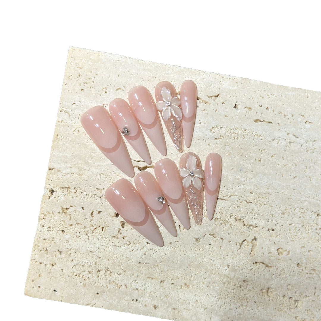 Elegant Stiletto Press-On Nail Art Set with Floral Accents Stornfield