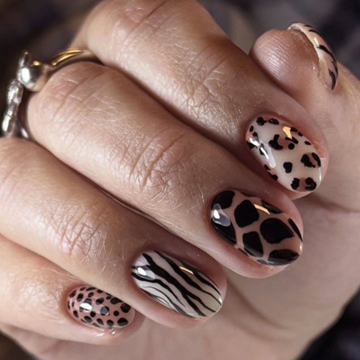 Artificial nails with exclusive spring design Stornfield