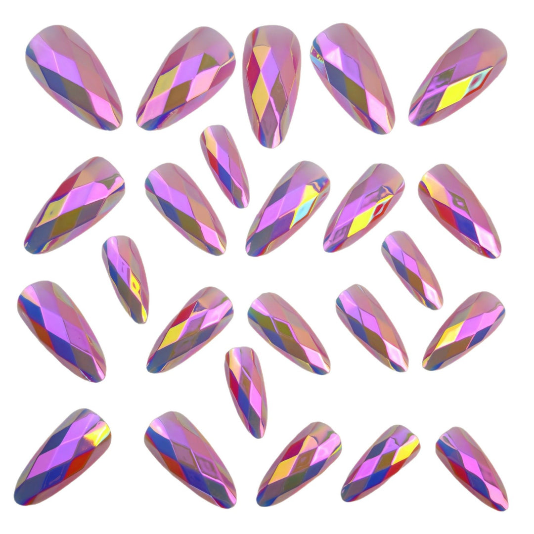 Artificial nails in elegant crystal design Stornfield