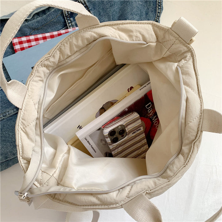Functional and Cozy Tote Bag Stornfield