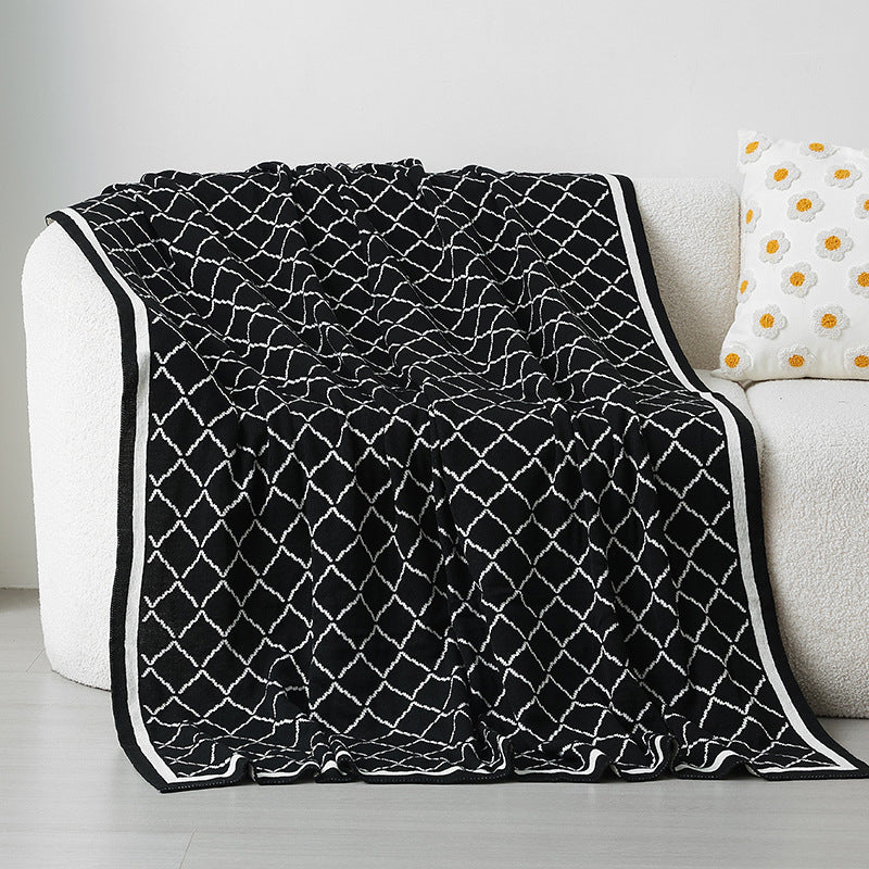 Ladies cuddle blanket with zigzag pattern Stornfield