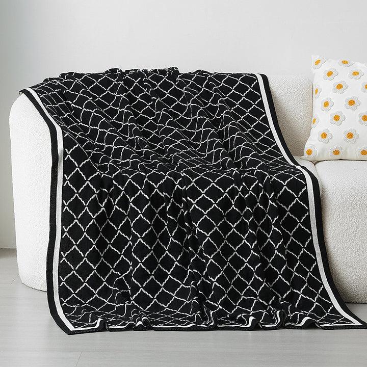 Ladies cuddle blanket with zigzag pattern Stornfield
