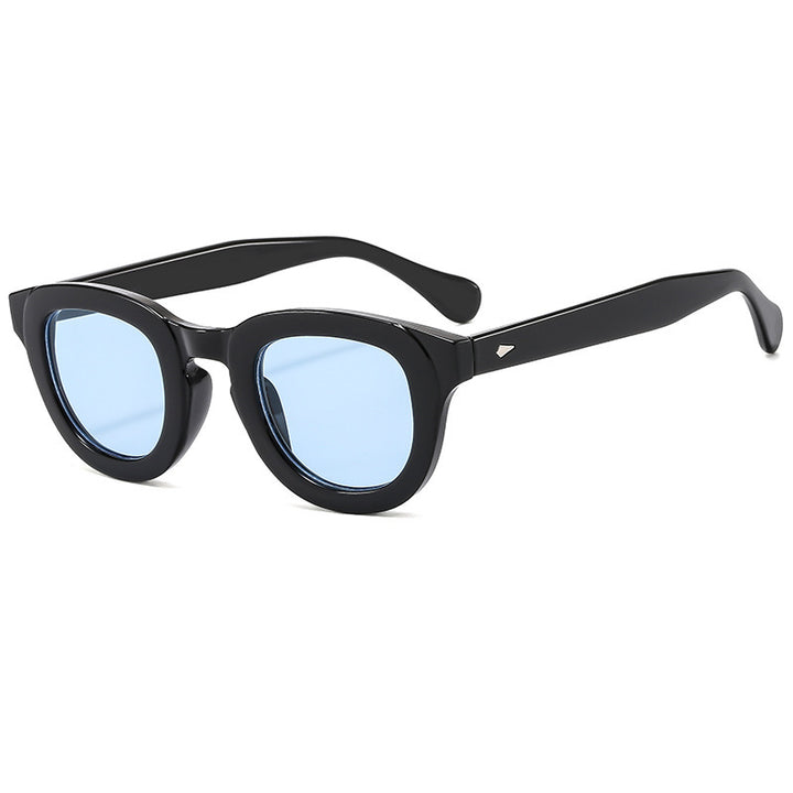Women's sunglasses with fashionable cat-eye design and UV protection Stornfield