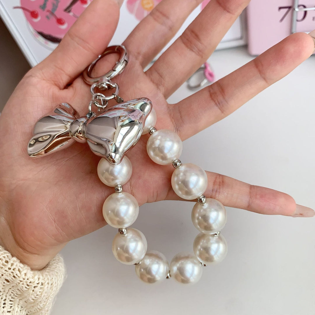 Elegant Pearl Beaded Keychain Stornfield