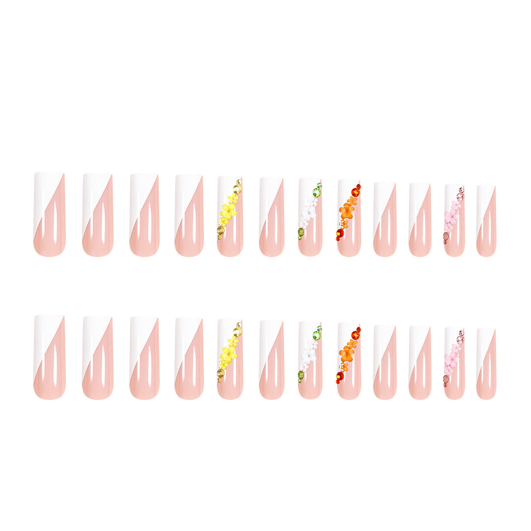 Elegant and creative artificial nails Stornfield
