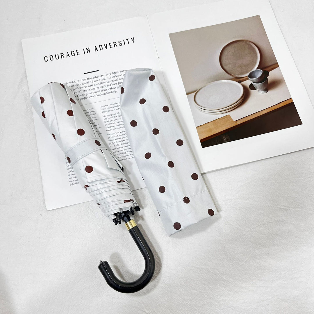 Women Folding Umbrella Stornfield