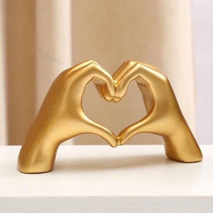 Decorative Heart-Hand Statue Stornfield