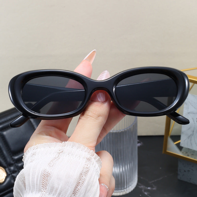Women's fashionable sunglasses with oval design and UV protection Stornfield