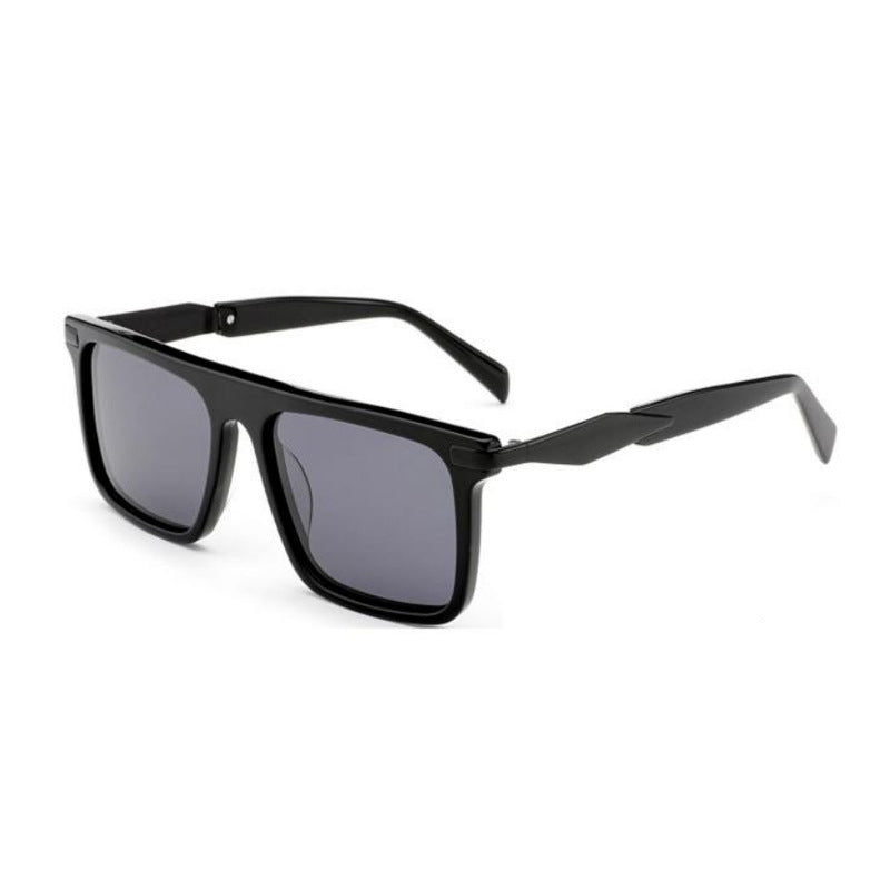 Women’s fashionable sunglasses with extravagant frame Stornfield