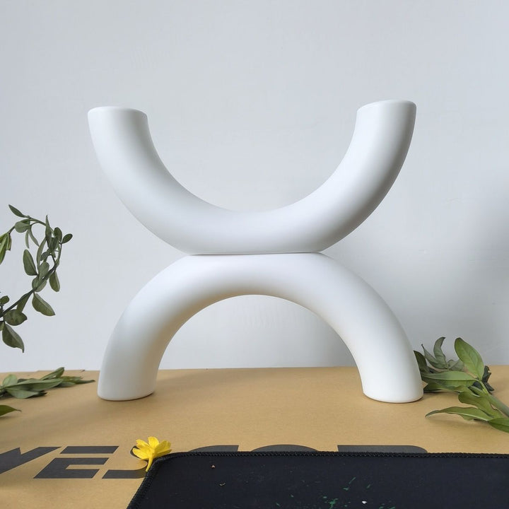 Contemporary Curved Flower Vase Stornfeild