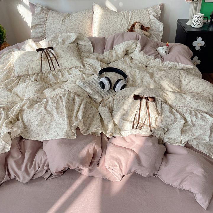 Ruffled Floral Patterned Duvet Set