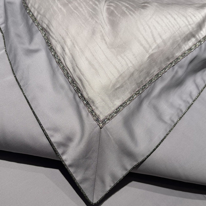 luxurious cotton satin bedding set with embroidered edge