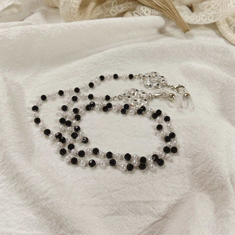 Elegant jewelry necklace with heart-shaped pendants Stornfield