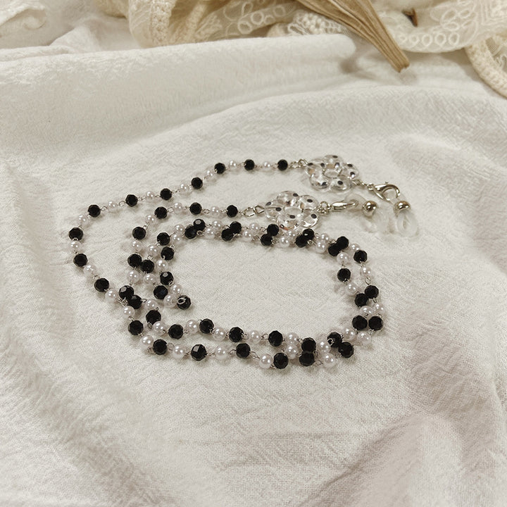Elegant jewelry necklace with heart-shaped pendants Stornfield