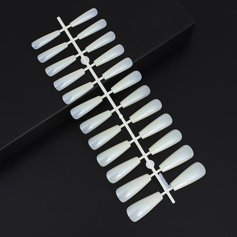Artificial Nails Set with Elegant Design Stornfield